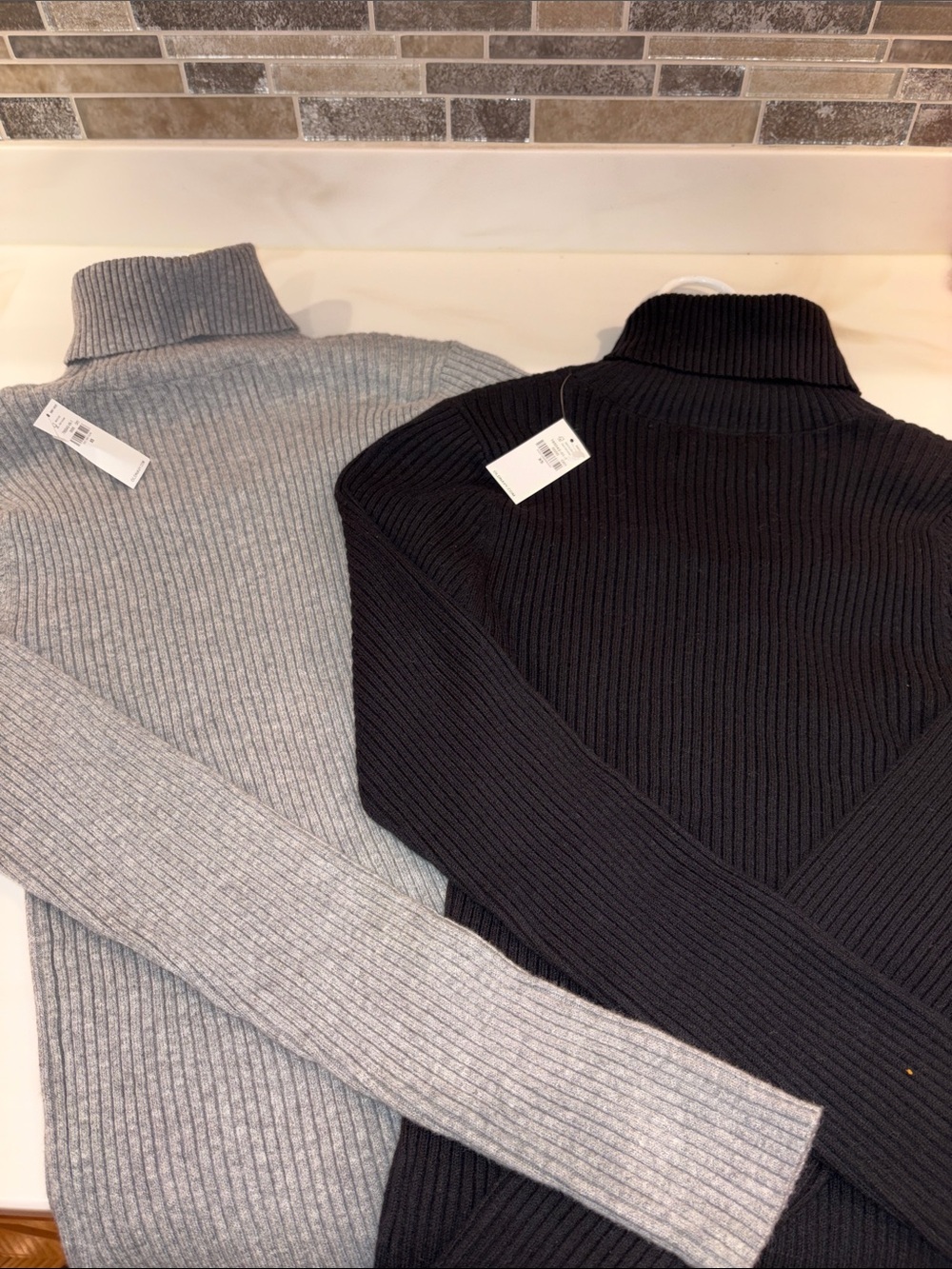 Women’s Ribbed Turtleneck Sweater - Gray and Black